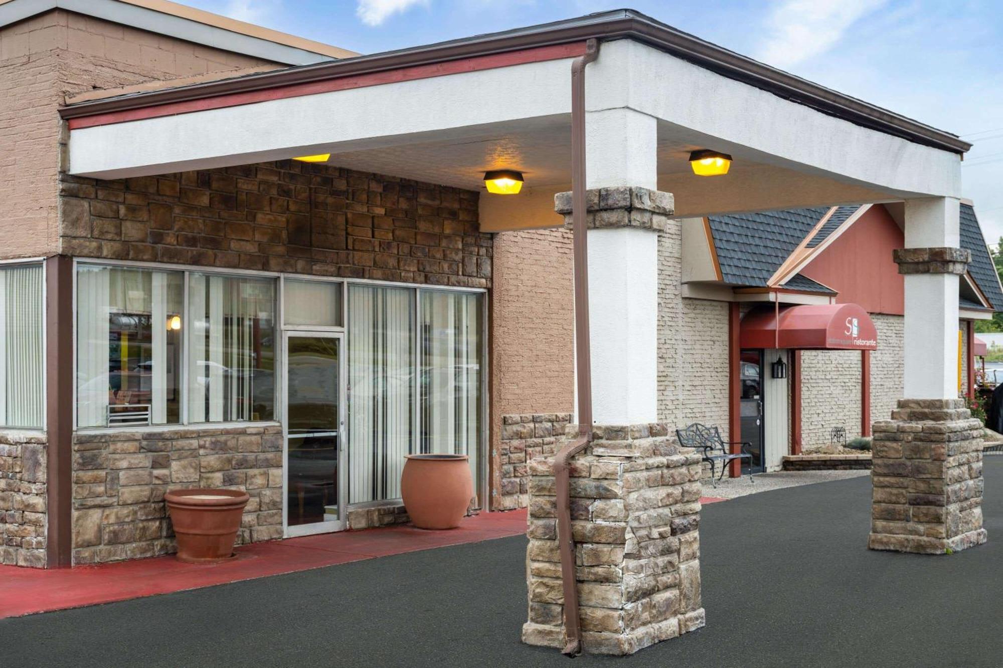 Super 8 By Wyndham Youngstown Girard Eksteriør billede